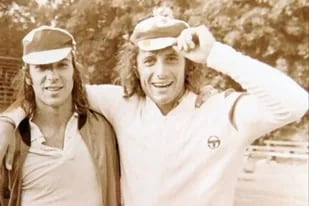 Tiempos dorados: Modesto "Tito" Vázquez y Guillermo Vilas, unidos por el tenis, la música y la literatura