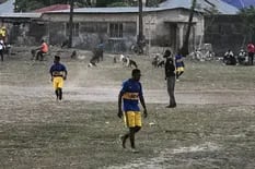 Insólito: descubrieron en Tanzania un equipo que juega con la camiseta de Boca