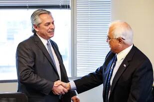 El presidente recibió ayer al embajador de los Estados Unidos, Edward Prado