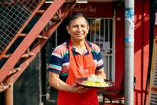 José Zapata, creador de Las Palmeras, famoso restaurante del Barrio Mugica, de Retiro, abrirá su nuevo espacio en Puerto Madero