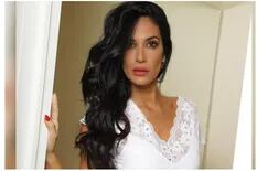 Silvina Escudero lució el vestido de novia que usó su mamá cuando se casó y deslumbró a sus fans