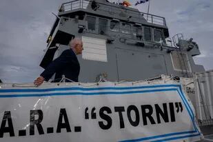 El ministro de Defensa, Jorge Taiana, presentó el patrullero oceánico ARA Storni, que se sumará a las tareas de control y vigilancia de los intereses marítimos
