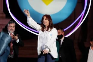 Cristina Kirchner al cierre del acto por el Día de la Democracia en la Plaza de Mayo. Fue el 10 de diciembre pasado, la última vez que pisó la Casa Rosada