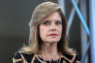 La economista Mercedes Aráoz juró como "presidenta en funciones" después de que el presidente Vizcarra anunciara la disolución del Congreso