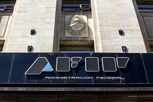 La AFIP informó que la recaudación fiscal de abril creció 64% interanual