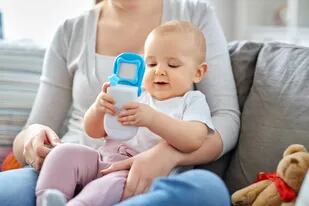 La Asociación Americana de Visión y Audición (SHA) de los Estados Unidos confeccionó una lista de juguetes que serían perjudiciales para la salud auditiva de los niños y suprimió 14