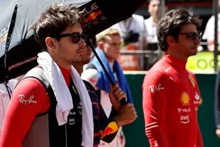 Un domingo frustrante para Ferrari: sus dos pilotos, Charles Leclerc y Carlos Sainz, debieron abandonar en el Gran Premio de Fórmula 1 de Azerbaiyán.