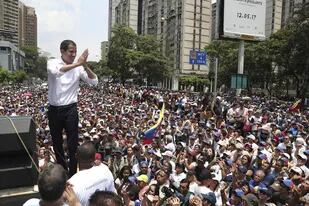 Guaidó encabezó una de las concentraciones opositoras en Caracas