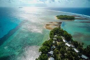 La nación insular de baja altitud, Tuvalu, en el Océano Pacífico es particularmente susceptible a niveles del mar más altos causados ​​por el cambio climático.