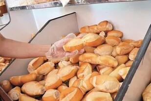 El Gobierno creó un fideicomiso para subsidiar el precio del pan