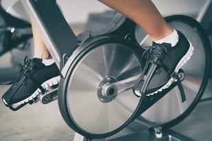Alquilar una bicicleta fija por un mes puede costar entre $2500 y $12.000, según el gimnasio y el tipo de bicicleta