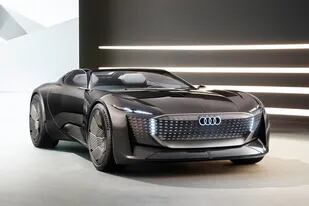 El Audi skysphere anticipa el lenguaje de diseño de los cuatro anillos