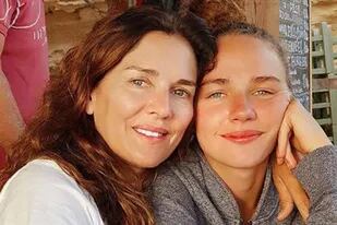 La actriz estuvo de vacaciones con su familia en Ibiza, España, y de regreso a la Argentina se encontró con que su valija había sido revuelta en el Aeropuerto
