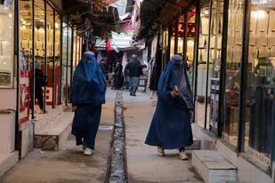 Se profundiza la limitación de derechos de las mujeres afganas