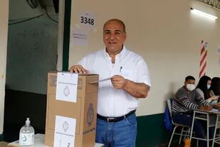 Juan Manzur votó hoy en Tucumán