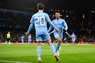 Manchester City derrotó por 2 a 1 a PSG y se aseguró la primera ubicación del grupo A de la Champions League