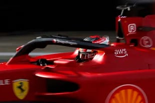 Carlos Sainz al volante de la Ferrari durante la pretemporada de la Fórmula Uno en Barcelona, el miércoles 23 de febrero