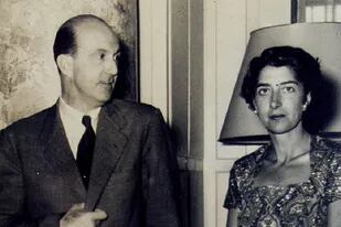 Umberto II, último rey de Italia, junto a su hermana Marie