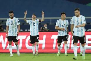 La Selección se va a medir contra Uruguay por la segunda fecha de la Copa América, después del debut con empate frente a Chile.
