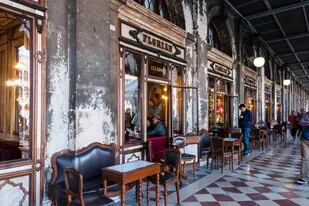 El famoso café Florian, ubicado en la Plaza de San Marcos de Venecia, está a punto de cerrar por la falta de turistas debido a la pandemia de coronavirus
