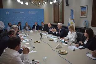 La reunión entre las entidades del agro y el ministro de Agricultura, Julián Domínguez