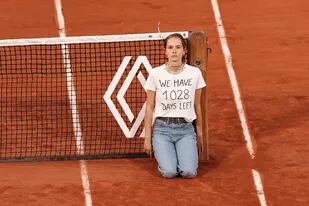 Una activista interrumpió el partido de Ruud y Cilic en Roland Garros