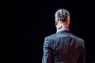 La teoría de la “singularidad” propone que con el tiempo el cerebro humano se mezclará con la tecnología y dará como resultado un tipo de superinteligencia que superará cualquier cosa que se haya experimentado con anterioridad