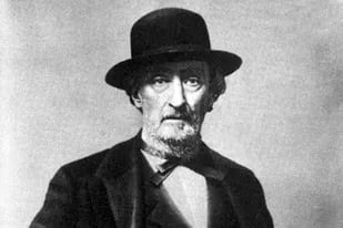 Bartolomé Mitre y su accesorio infaltable: el tradicional sombrero negro que le cubría la frente
