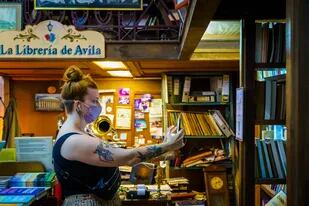 La Librería de Avila es uno de los sitios históricos que cuenta con código QR para escanear y conocer la historia