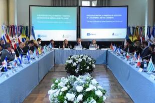 Los ministros de 20 países de la región firmaron una declaración conjunta, en la que asumieron el compromiso de “trabajar en forma mancomunada para reducir la desigualdad social y educativa"