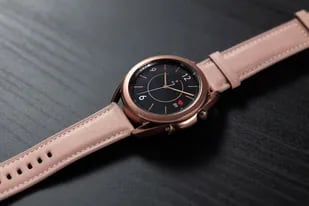 El nuevo Galaxy Watch 3 mantiene el bisel giratorio y cuenta con la función que permite realizar un electrocardiograma