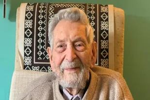 Bob Weighton era ingeniero y había nacido en 1908. El 29 de marzo cumplió años y fue reconocido por el Guiness como el hombre más anciano del mundo