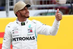 El inglés larga primero y si suma 8 puntos más que Vettel ganará el título de la categoría por quinta vez