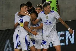 El festejo de Boca; se impuso con los goles de los jóvenes Medina, Zeballos y Vázquez