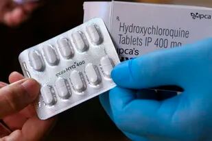 La hidroxicloroquina fue presentada como una prometedora alternativa de tratamiento para el COVID-19