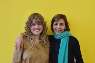 Lucía Rennella e Ilaria Landini ganaron las becas Carlos Pagni por sus trabajos periodísticos sobre las caras femeninas de La Libertad Avanza y los voluntarios de la guerra entre Rusia y Ucrania