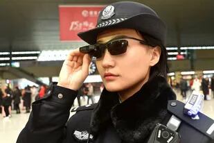 Tras las pruebas satisfactorias de la Policía de China, el dispositivo de identificación en tiempo real será utilizado durante el proceso de migración en aeropuertos