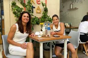 Gabriela Sabatini visitó a Paula "Peque" Pareto en su cafetería de San Fernando