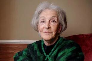 La escritora uruguaya Ida Vitale, de 95 años, ganó el Nobel de la lengua española; lo recibirá de manos de los reyes de España, en abril próximo