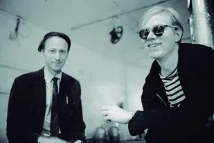 Jonas Mekas y Andy Warhol en la Factory