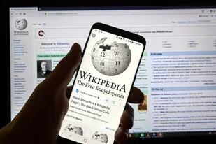 La Wikipedia tendrá una versión paga para grandes empresas, que tendrán un acceso más directo al contenido; es una forma que tiene la Fundación Wikimedia para financiarse