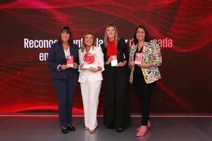 Patricia Bindi, Gabriela Aguilar, Agustina Fainguersch y Verónica Cheja fueron las ganadoras de los premios WCD, Capítulo Argentina, 2022