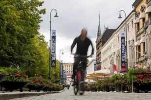 La capital de Noruega lanzó una batería de medidas para restringir al máximo la circulación de autos en el centro de la ciudad