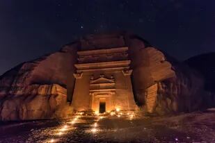 El sitio arqueológico de Hegra recibirá por primera vez en 2000 años a los turistas. También conocida como Mada’in Saleh, la antigua ciudad, ubicada al norte del desierto de Al-Ula en Arabia Saudita, fue un próspero centro de comercio internacional
