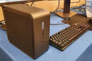 Así es la mini PC gamer de Intel, la NUC 9 Extreme Kit