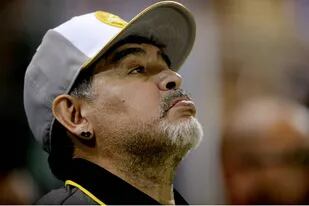Maradona, pensativo. ¿Seguirá en Dorados?