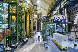 El Gran Colisionador de Partículas es un laboratorio donde se experimentan con partículas subatómicas