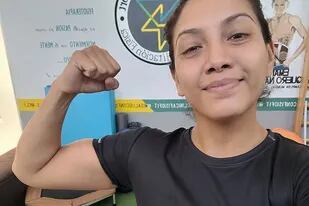 Alejandra Fénix Ayala, de Tijuana, México, sufrió un duro golpe durante una pelea y ahora la cama de un hospital la ha visto quedar en un coma inducido