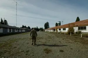 La Cámara Federal denunció a un juez de Bariloche por ignorar una orden y habilitar la entrega de tierras