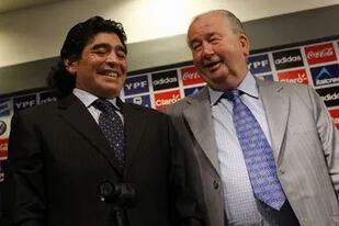 Julio Grondona, en la presentación de Diego Maradona como entrenador del seleccionado argentino
